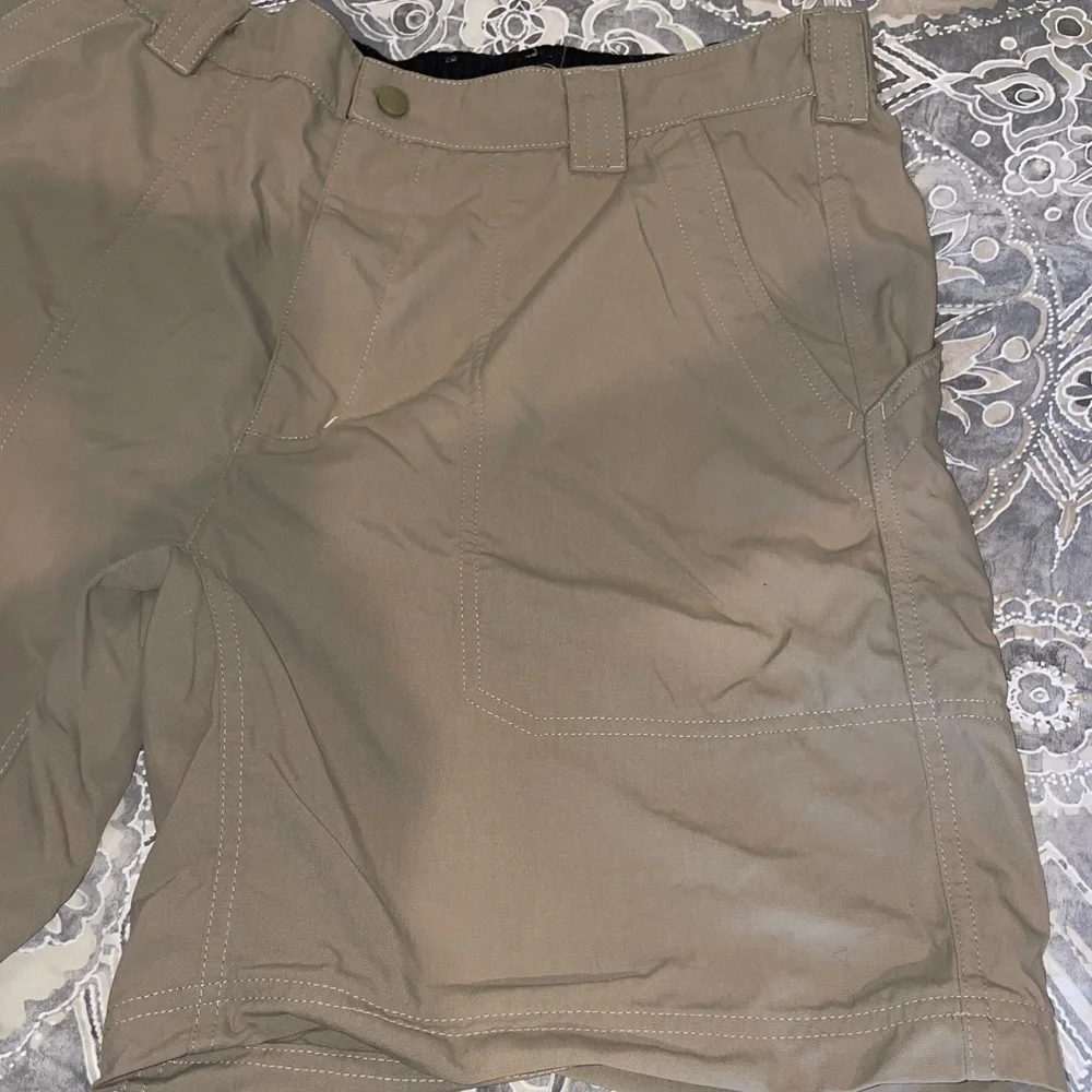 L.L. Bean elastic waist vintage trail hiking shorts L